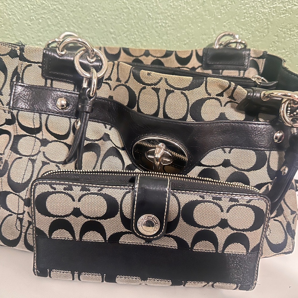 Coach purse and wallet - Picture 1 of 1